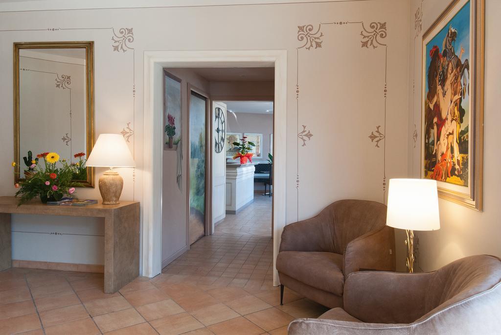 Holiday Rooms Antica Badia Волтера Екстериор снимка