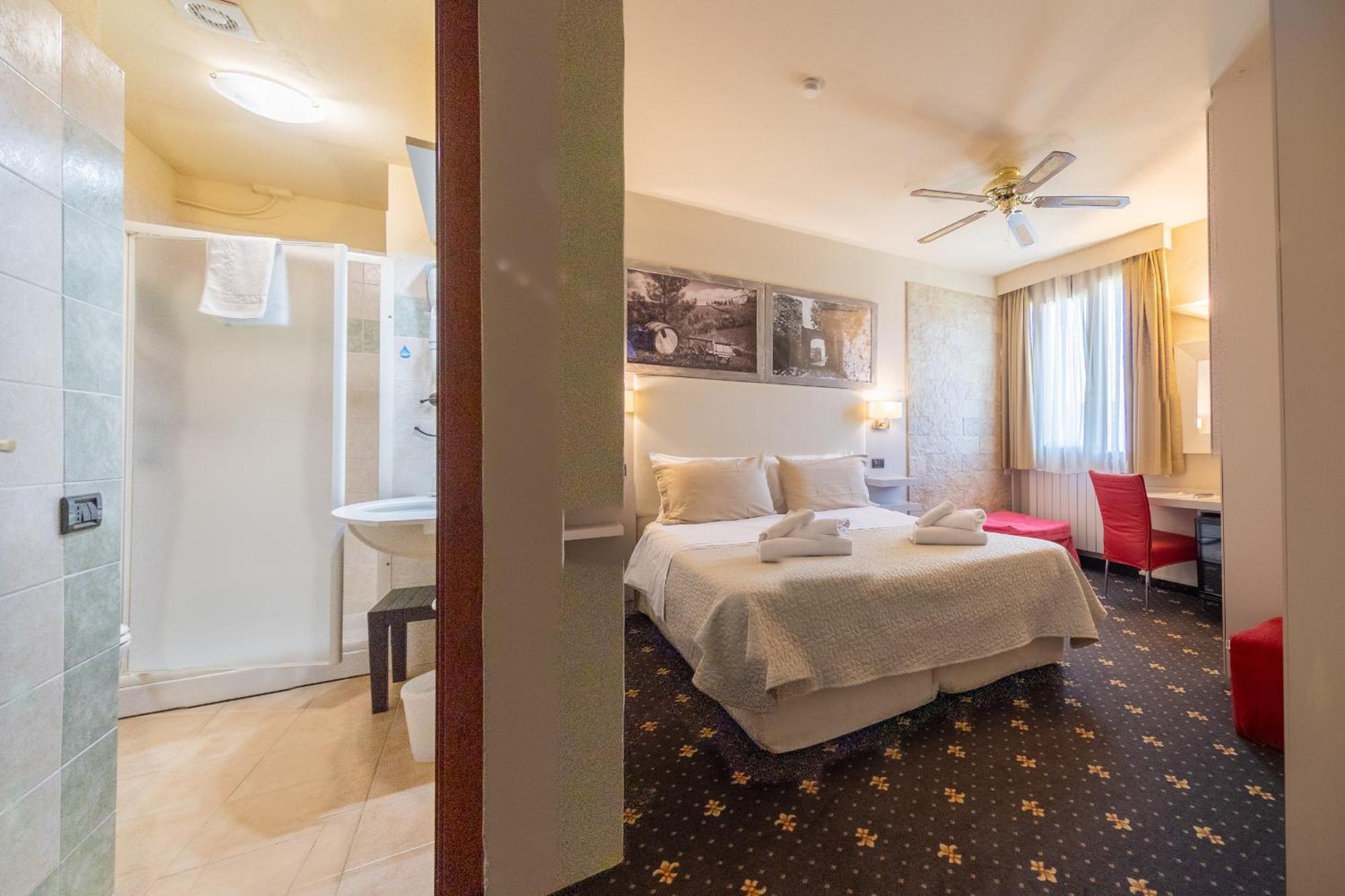 Holiday Rooms Antica Badia Волтера Екстериор снимка