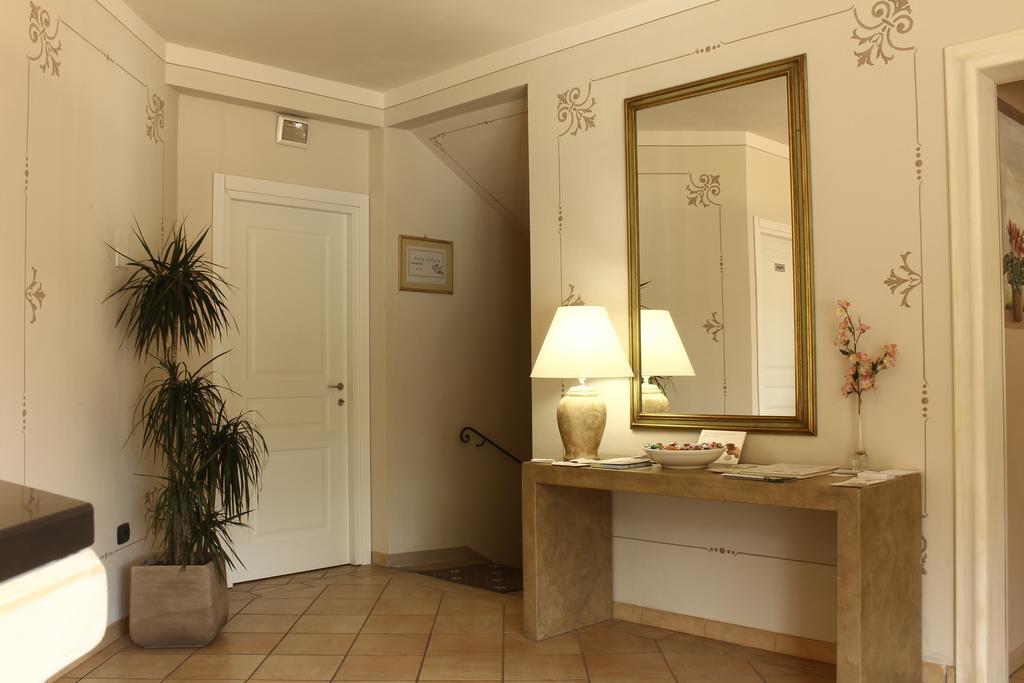 Holiday Rooms Antica Badia Волтера Екстериор снимка
