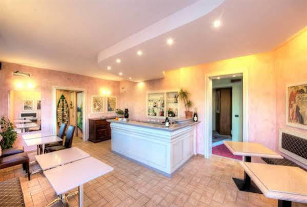 Holiday Rooms Antica Badia Волтера Екстериор снимка